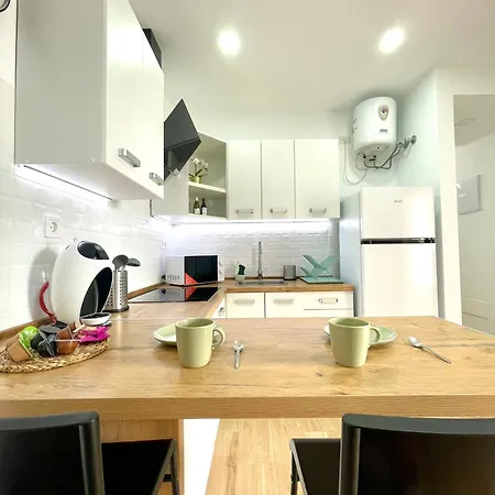 D&l Apartment *